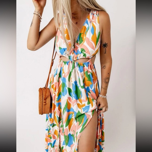 Boho cutout slit thigh backless maxi dress - Picture 3 of 5